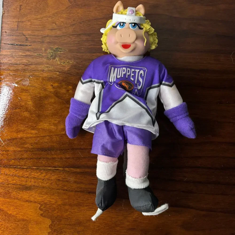 Vintage 1995 McDonald's Muppets NHL Hockey Player Miss Piggy Plush Animal Toy